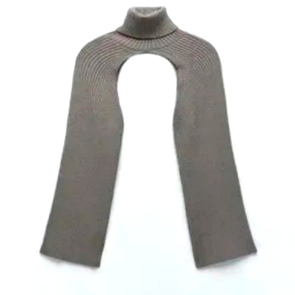 ZARA Arm Warmer Shoulder Turtleneck Sweater - Picture 3 of 7